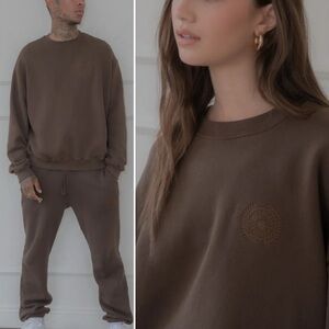 THE LOCAL LOVE CLUB Vitals Crew Neck Sweatshirt in Oak